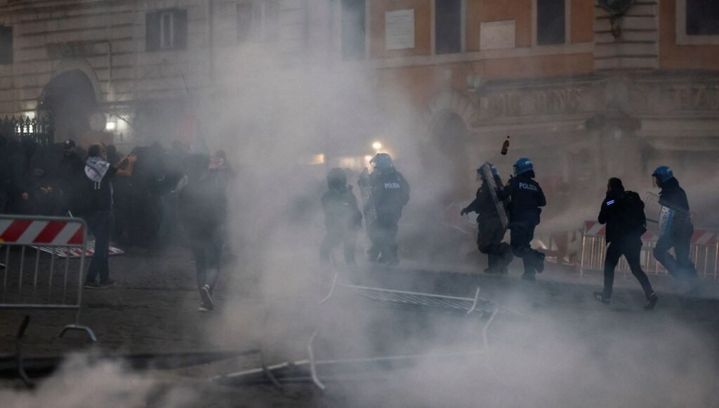 İtalya-İsrail maçı öncesi sokaklar karıştı: Güvenlik önlemleri artırıldı