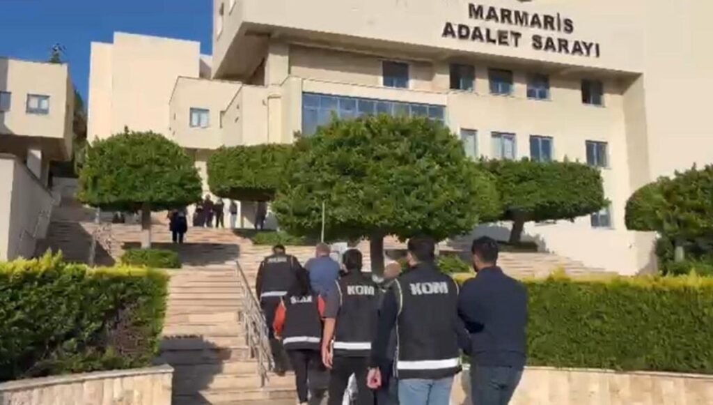 Marmaris’te tefecilik operasyonu: 4 tutuklama