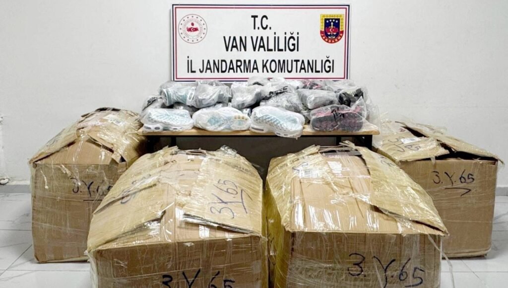 Piyasa değeri 1 milyon 235 bin lira: Van’da gümrük kaçağı operasyonu