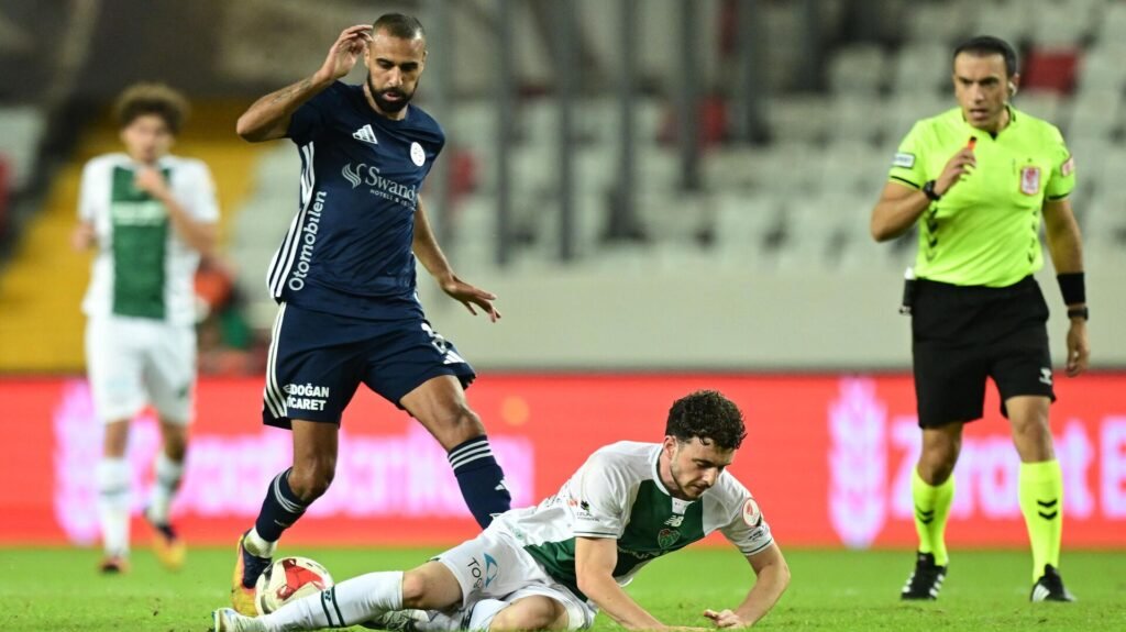 Türkiye Kupası’nda Antalyaspor, Bursaspor’u eledi