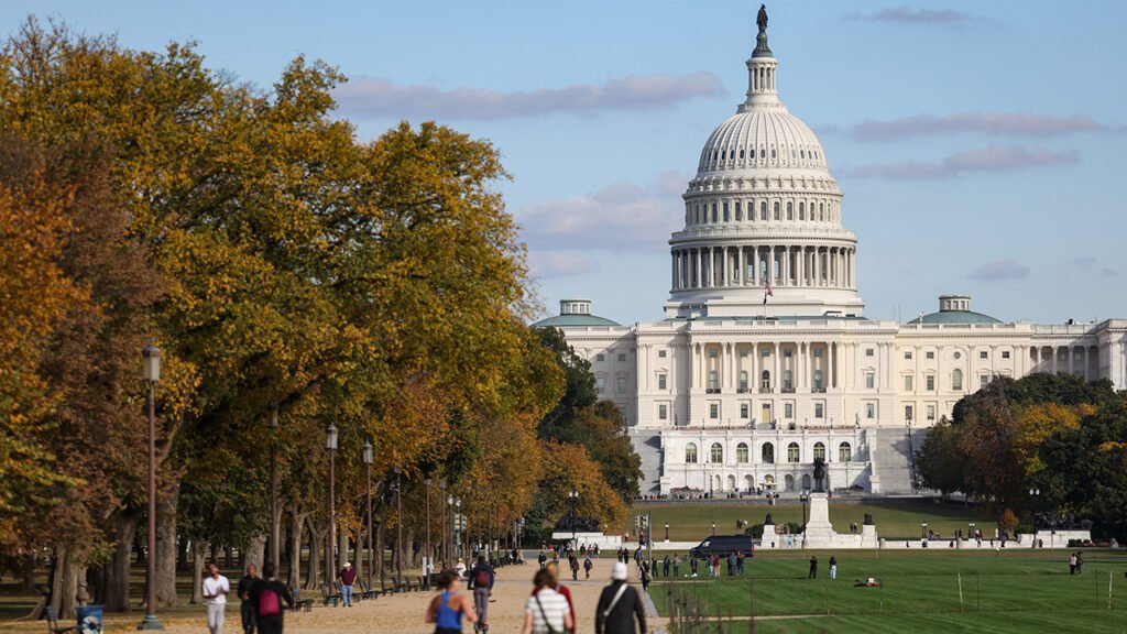 ABD’de hükümet 43 gün sonra açılıyor: Temsilciler Meclisi de onayladı