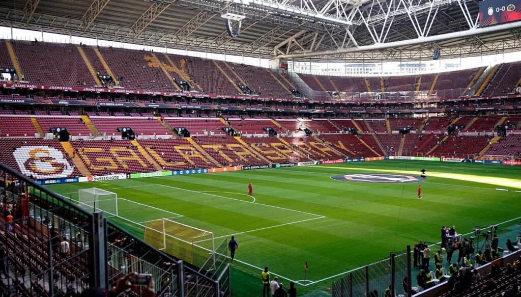 Galatasaray’dan dolandırıcılık açıklaması: Çete çökertildi