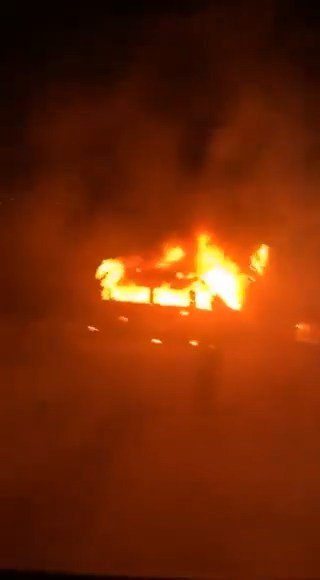 İsrailliler, Batı Şeria’da çok sayıda ev ve aracı ateşe verdi