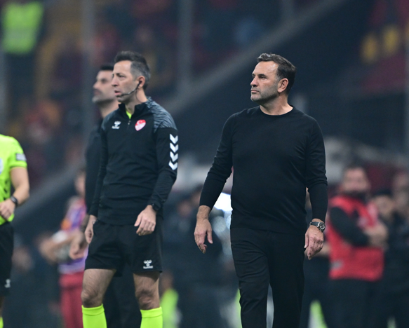 Okan Buruk’tan maç sonu eleştiri: “Forma rengi ayırmasınlar”