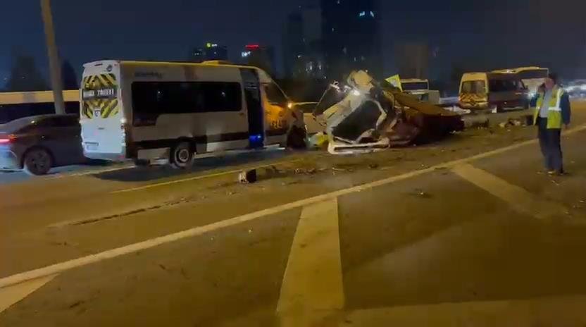 Bağcılar TEM Otoyolu’nda zincirleme kaza