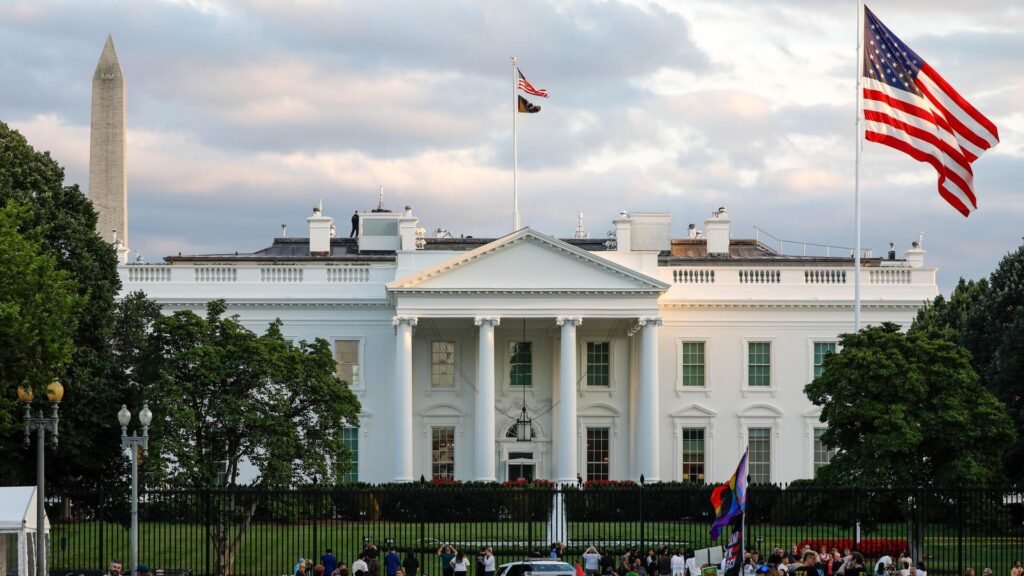 Beyaz Saray: Venezüella’da el konulan tanker Devrim Muhafızları’na petrol taşıyan, yaptırım uygulanan gizli bir gemi