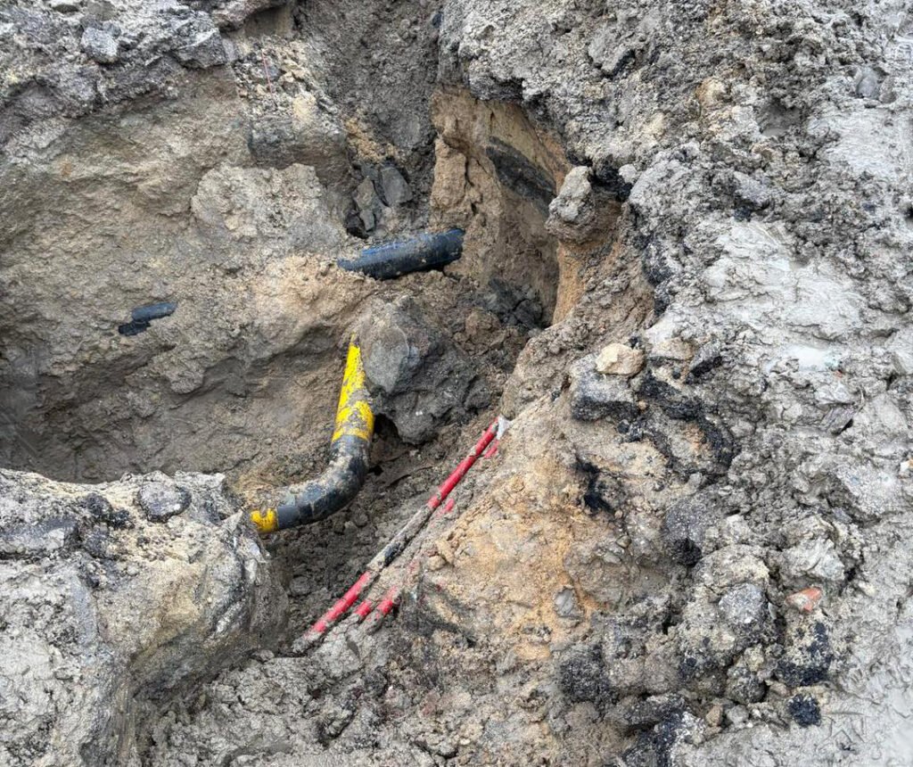 Boru döşemesi yapılan kanalda toprak kayması. Bir işçi hayatını kaybetti