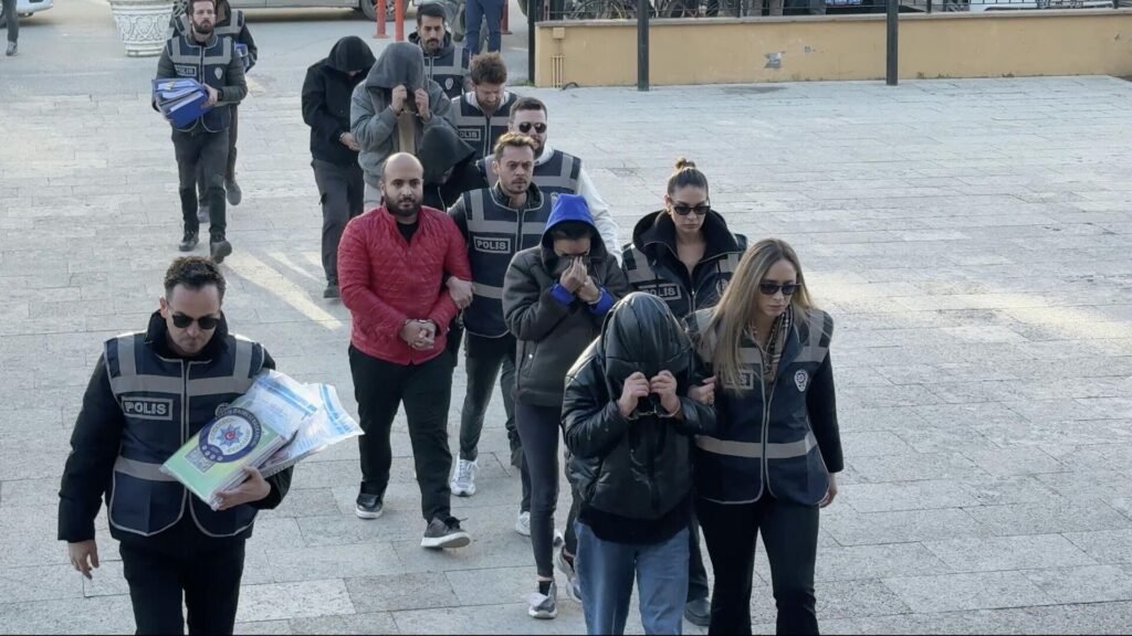 Edirne’de masaj salonlarına fuhuş baskını: 5 tutuklama