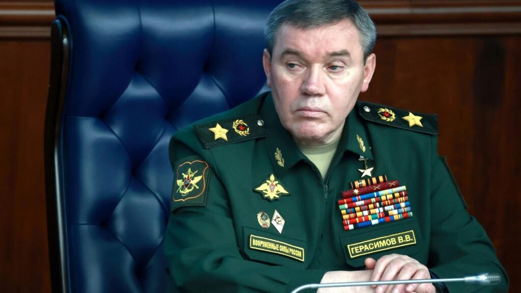 Rusya Genelkurmay Başkanı Gerasimov harekat bölgesindeki birlikleri denetledi