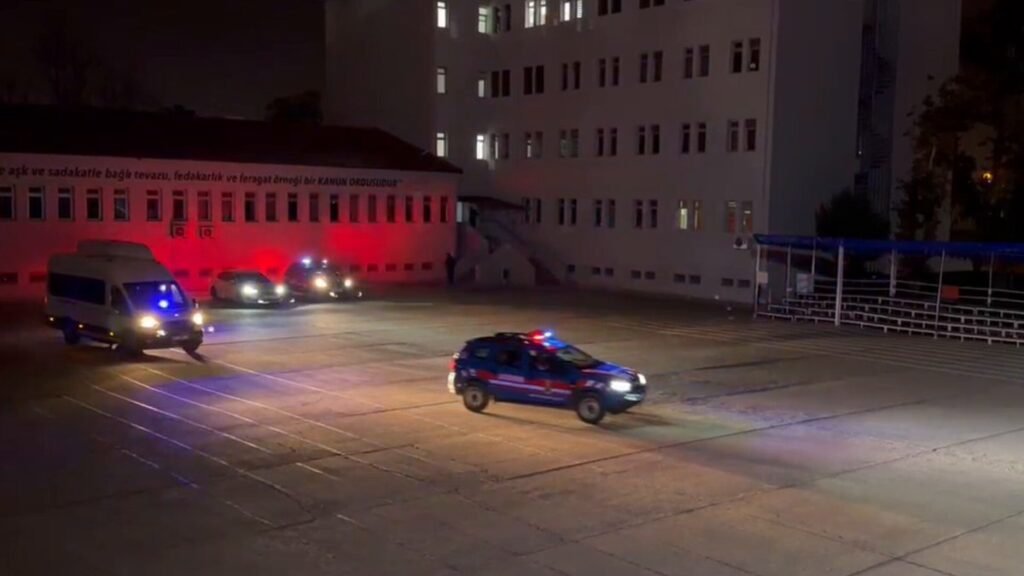 17 ilde siber suçlulara darbe. Çok sayıda kişi tutuklandı