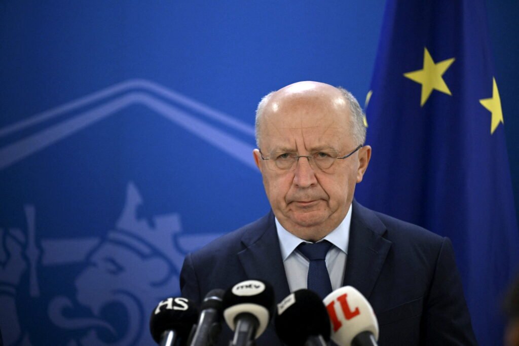 AB Savunma Komiseri: 100 bin kişilik askeri güç kurmalıyız