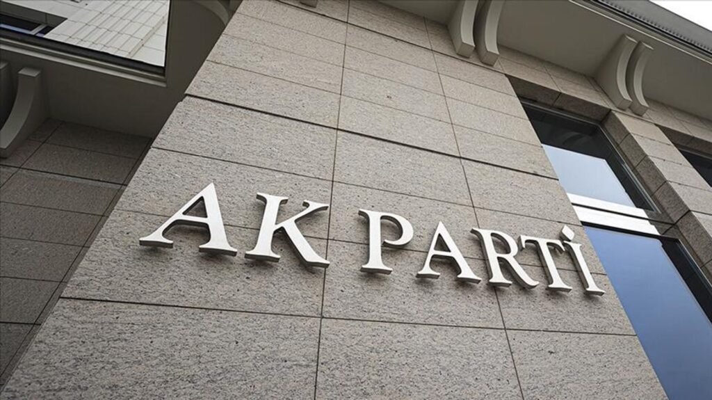 AK Parti’ye geçişler sürüyor: Erdoğan bugün 3 vekilin daha rozetini takacak