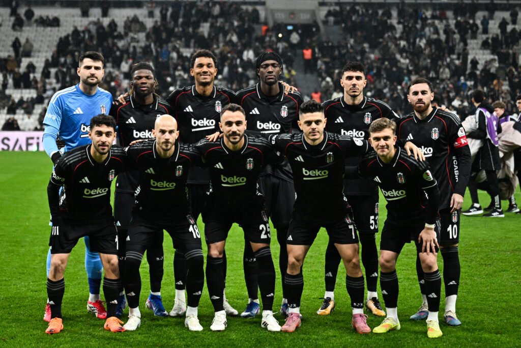 Altı ay önce Türkiye gelmişti, Premier Lig’e gidiyor. Kendi anlaştı kulübü bekliyor