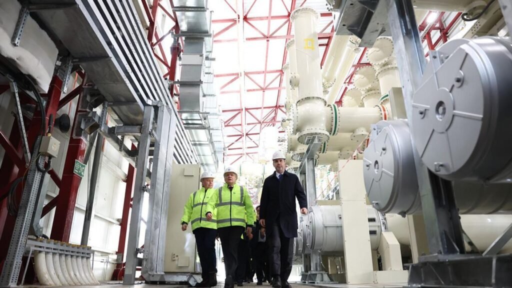 Bakan Bayraktar: Akkuyu NGS’nin ilk reaktör inşaatının yüzde 99’u tamamlandı