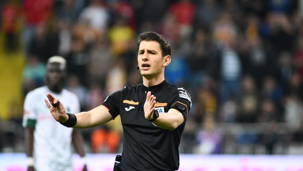 Galatasaray – Fenerbahçe derbisinin hakemi Halil Umut Meler oldu