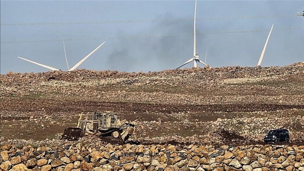 İsrail, Suriye’yi topçu atışlarıyla vurdu