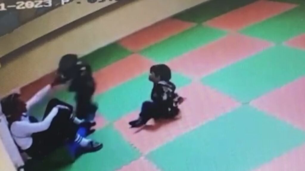 Kreşte çocuklara şiddete dava. Öğretmenin 56 yıla kadar hapsi istendi