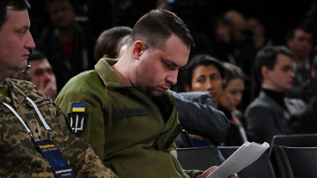 Macar uzman: Budanov’un Zelenskiy’nin ofisinin başına getirilmesi barış ihtimalini bitirir