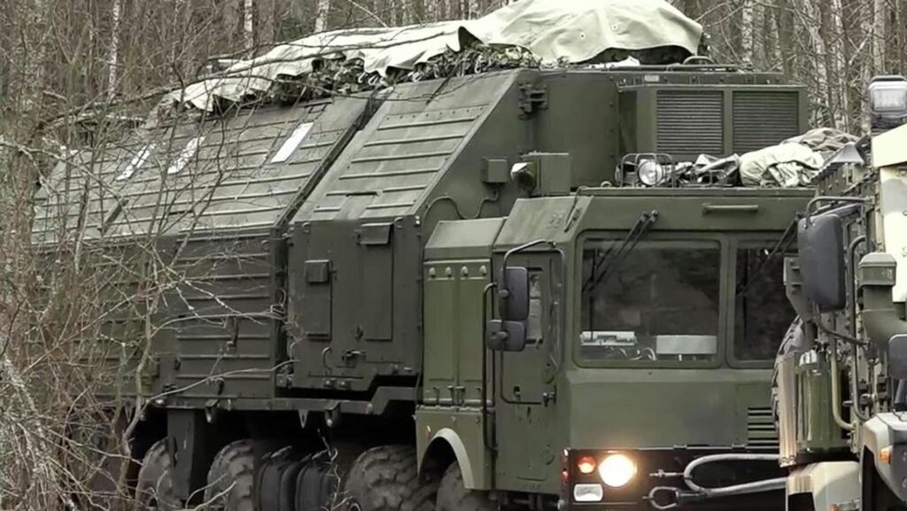 Rus ordusundan Ukrayna’nın Putin’in konutuna terör saldırısına Oreşnik’li karşılık