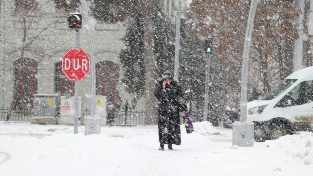 26 Şubat kar tatili: Hangi illerde okullar tatil edildi?