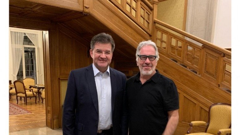 Epstein belgelerinde adı geçen danışman istifa etti