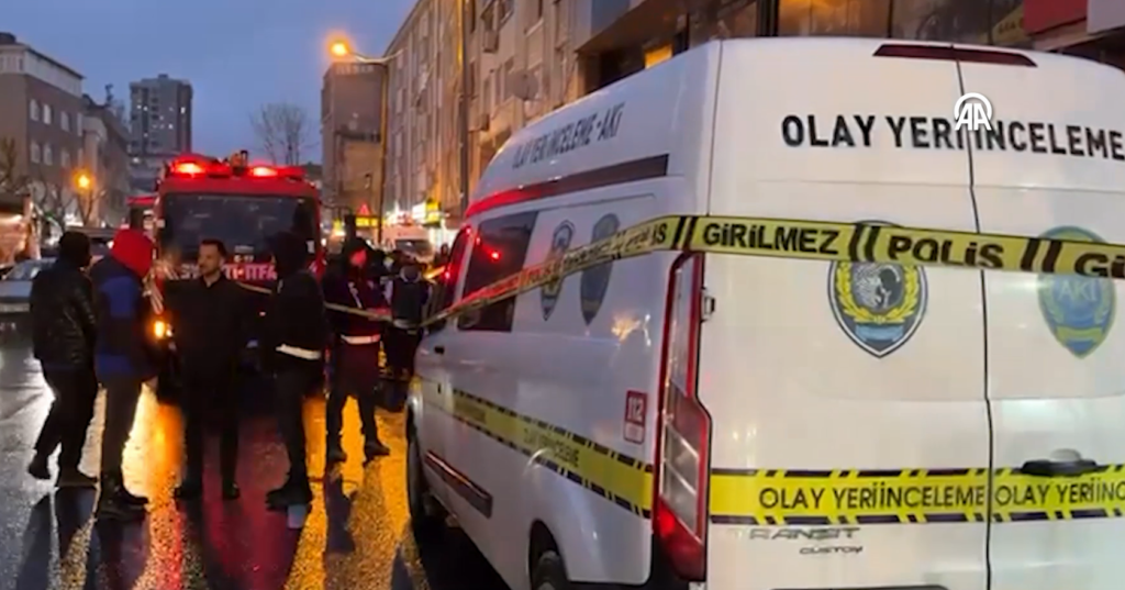 Esenler’de yanan iş yerinde 2 kişiye ait ceset bulundu