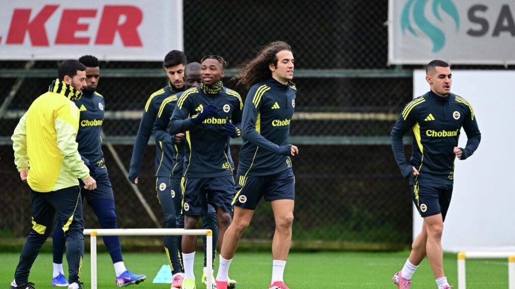 Fenerbahçe’nin Nottingham Forest maçı kamp kadrosu açıklandı: 7 eksik var