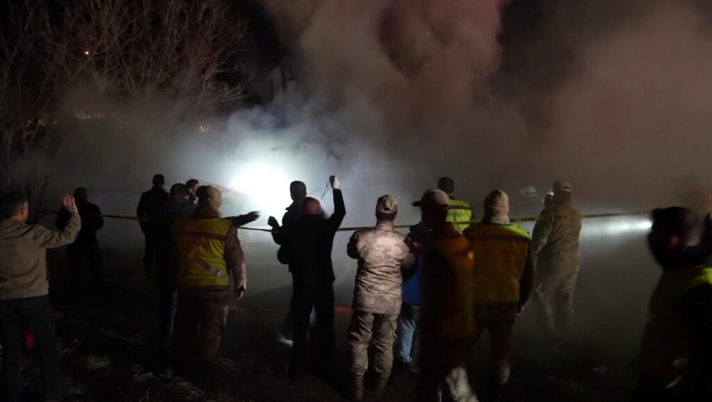 Gümüşhane’de yangın sonrası ev çöktü, bir kişi öldü