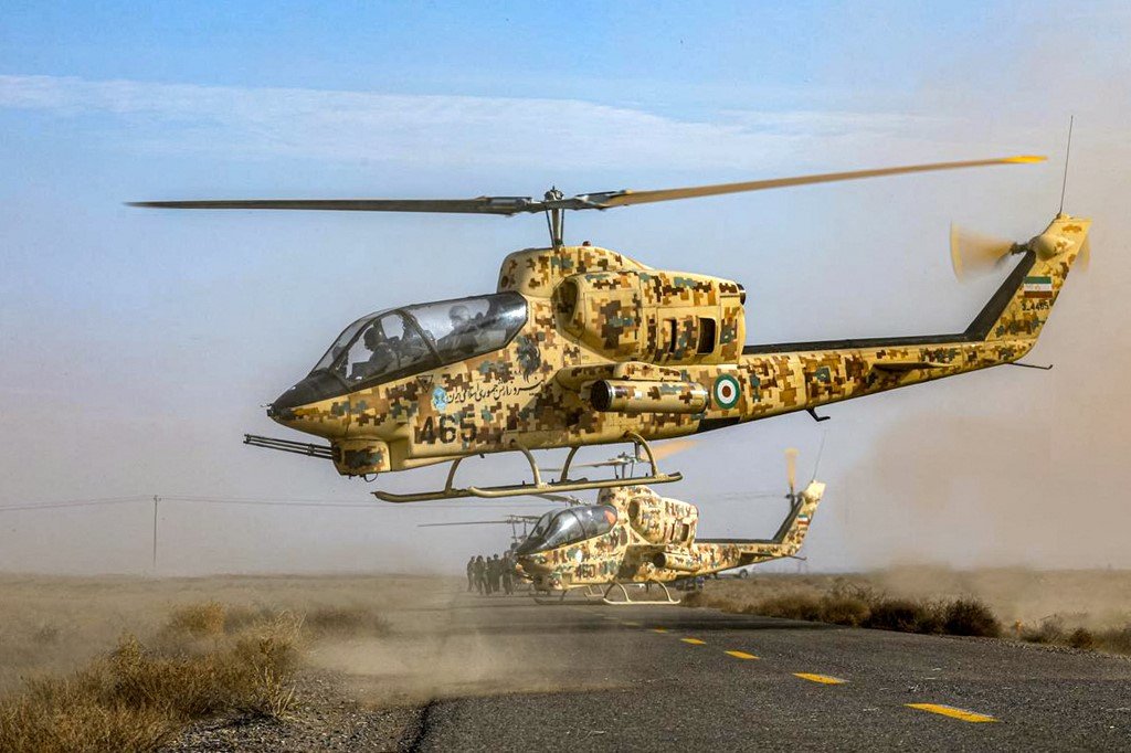 İran’da askeri helikopter düştü, en az 4 kişi öldü