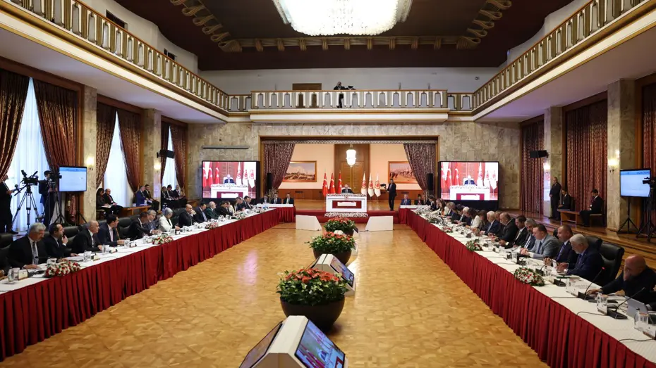 Komisyonun taslak raporu tamamlandı. Rapora yeni haftada son şeklinin verilmesi bekleniyor