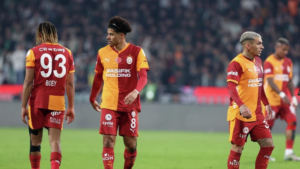 Konyaspor’a deplasmanda 2-0 yenilen Galatasaray’dan hakem tepkisi: ‘Galatasaray’ı bu oyunlarla durduramazsınız’