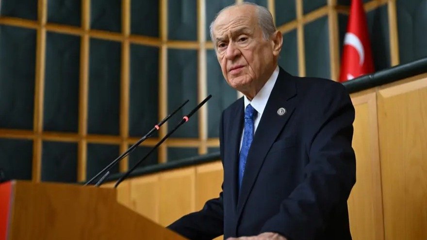 Meclis’te yemin kavgası. Bahçeli: Yasal hakkın engellenmeye çalışması siyasi eşkıyalık