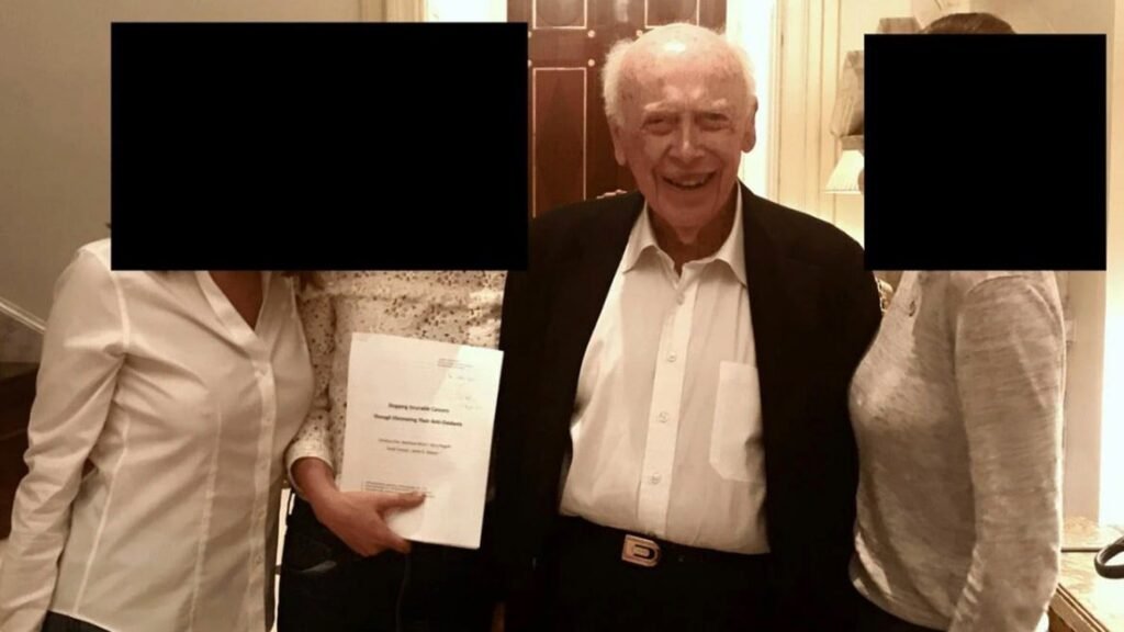 Nobel ödüllü bilim insanının Epstein’ın evinde üç kadınla fotoğrafı çıktı