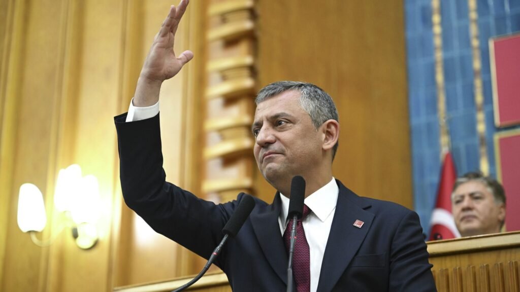 Özgür Özel’den Mesut Özarslan için ‘Ankaragücü’ iddiası: ‘Tribün liderine daire teklif etti’