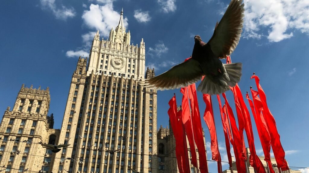 Rusya Dışişleri Bakanlığı, ABD ve İsrail’in İran’a yönelik düzenlediği saldırıları kınadı