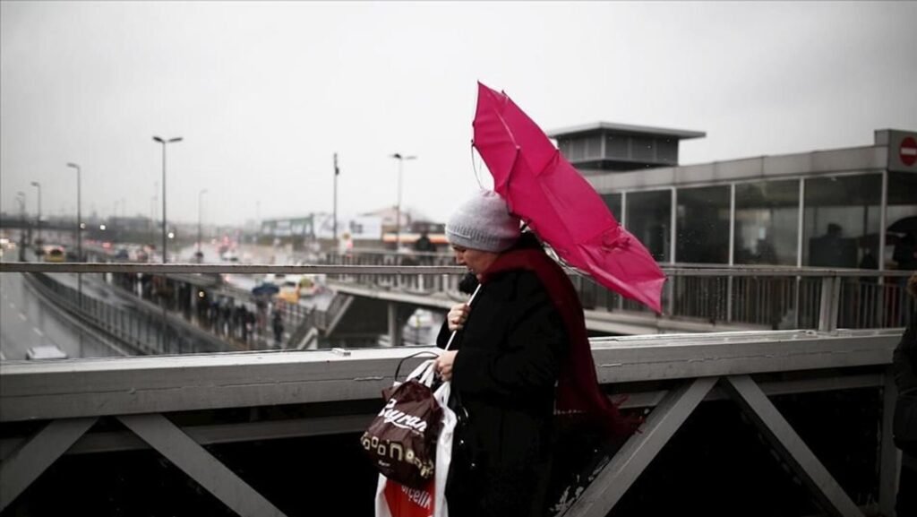 AKOM İstanbul için tarih verdi: Hava buz kesecek, kış geri gelecek