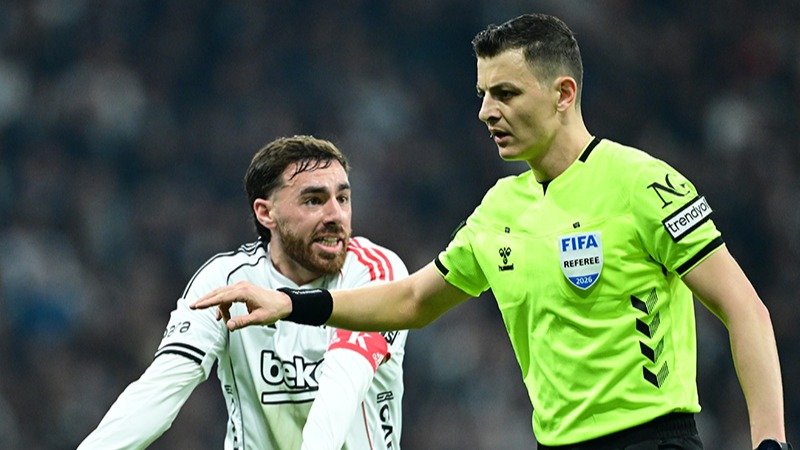 Beşiktaş cephesi, Galatasaray derbisinden sonra hakem Ozan Ergün’e çıkıştı. “İnanılmaz, anlam veremiyorum”
