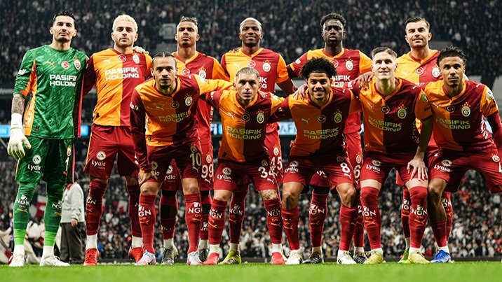 Beşiktaş-Galatasaray derbisinde herkes onu konuştu. Uğurcan Çakır maça damga vurdu