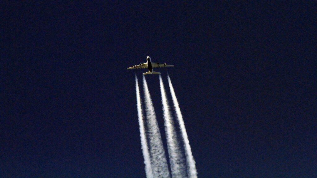 CIA gökyüzünü zehirlemekle suçlanıyor