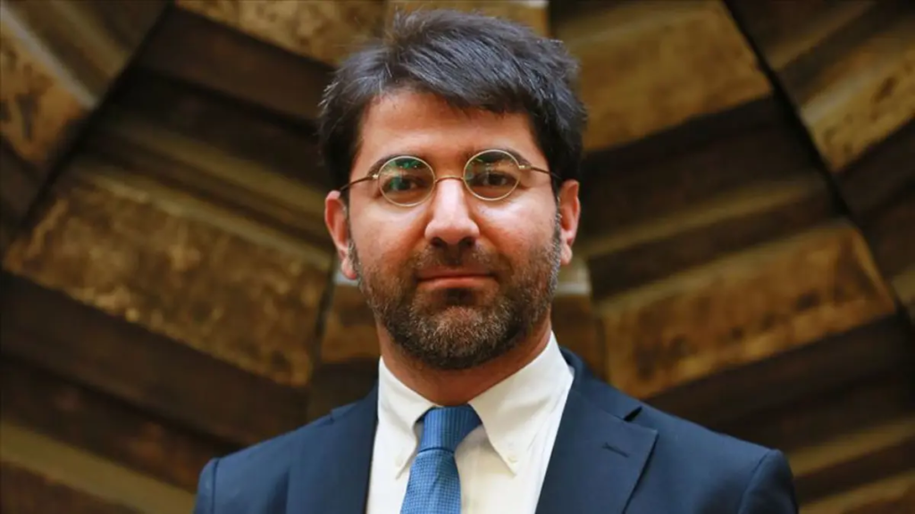 Emrah Şener’e örgüt lideri suçlaması: BKM yolsuzluğu soruşturmasında istenen cezalar belli oldu