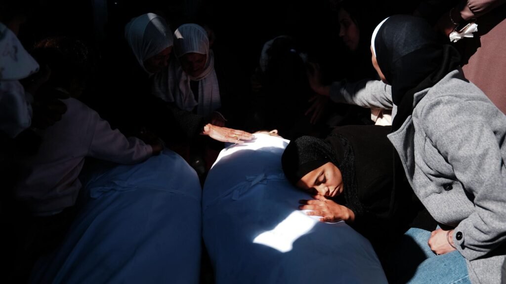 İsrail’in İran ve Lübnan’a saldırıları sürerken Batı Şeria’da yerleşimci saldırıları arttı