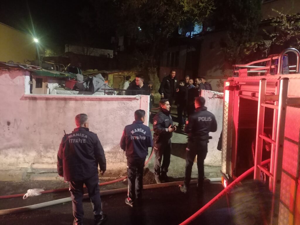 Kayınpederi ile kayınvalidesinin evini ateşe verdi