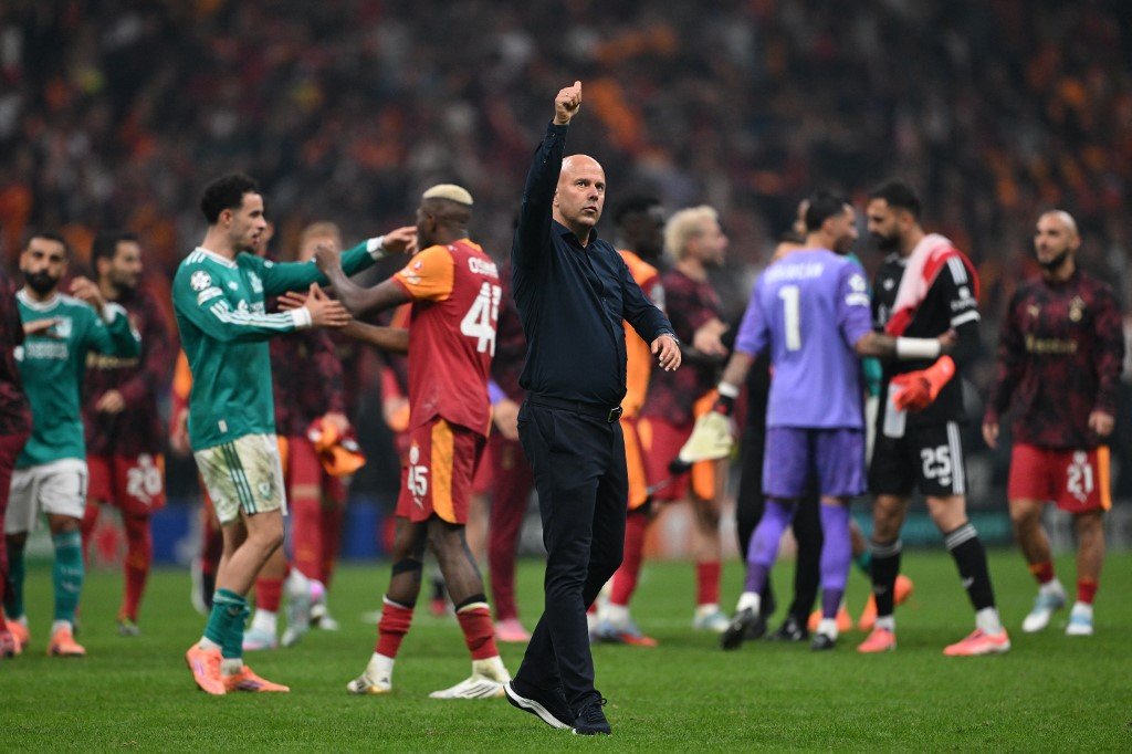 Liverpool Teknik Direktörü Arne Slot’tan Galatasaray açıklaması. “Baştan sona kadar böyleler”