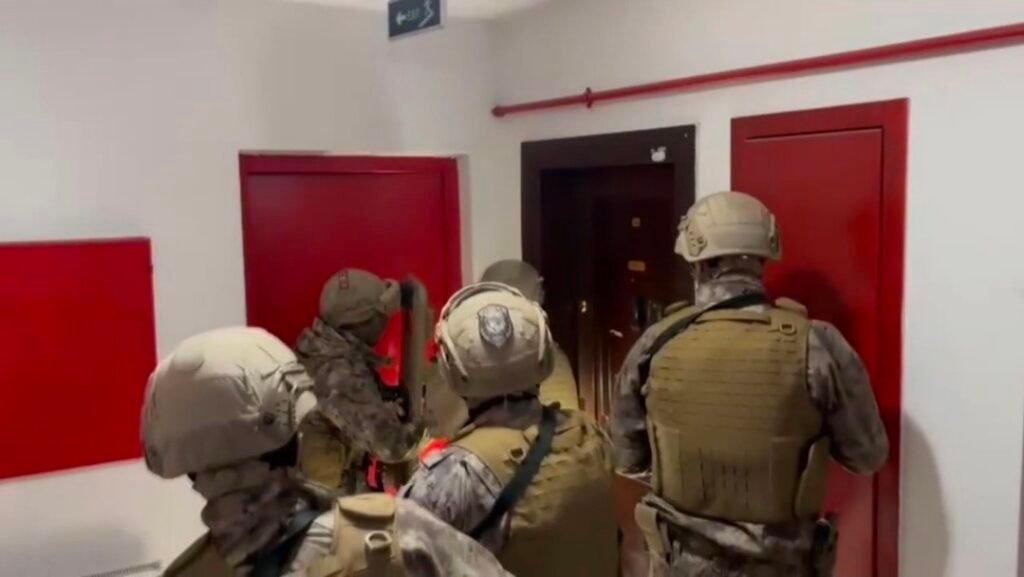 Nevruz etkinliğinde PKK propagandası yapan 38 şüpheli gözaltında