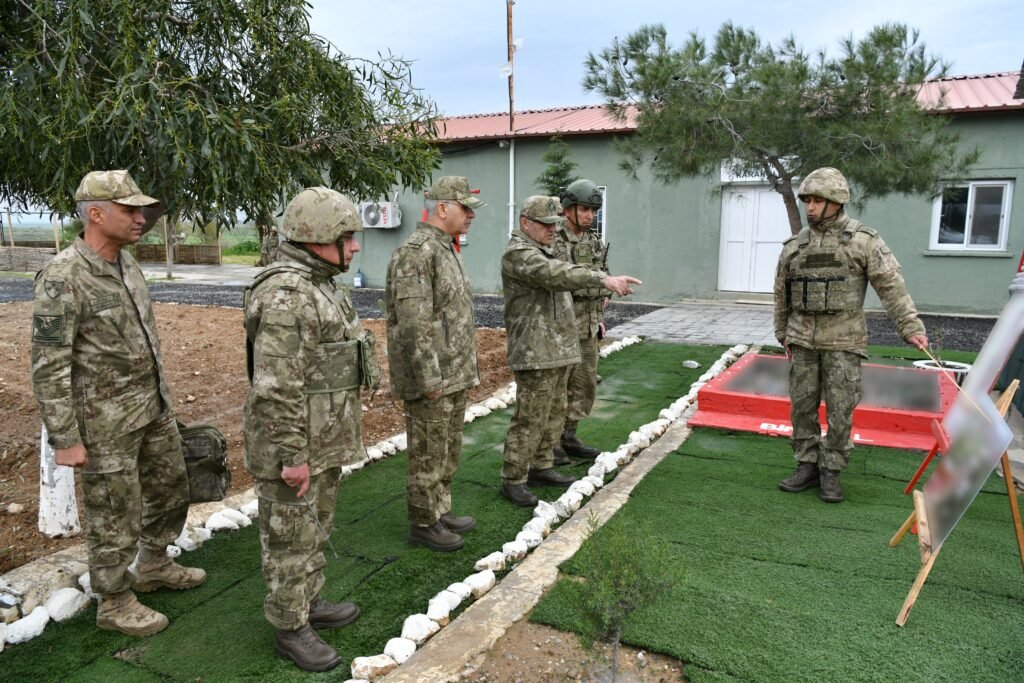Orgeneral Tokel, KKTC’deki askeri birlikleri denetledi