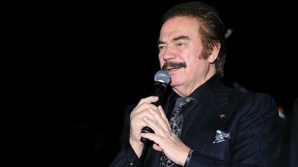 Orhan Gencebay’dan korkutan haber: Hastaneye kaldırıldı