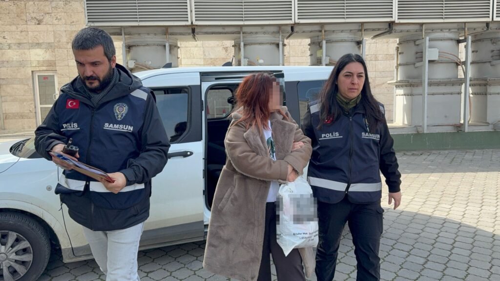 Samsun’da kadınların kıskançlık kavgası kanlı bitti: Komşusunu yüzünden bıçakladı