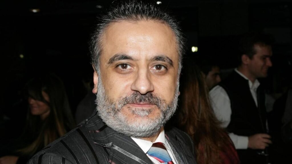 Ünlü yapımcı Erol Köse hayatını kaybetti