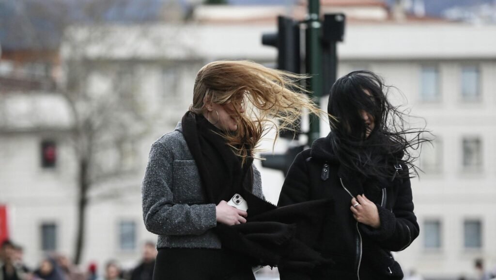 Yağışsız bir gün: Marmara ve Ege’de kuvvetli rüzgar etkili olacak